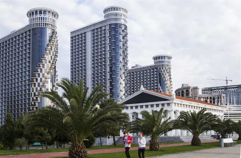 Appartamento Batumi Esterno foto