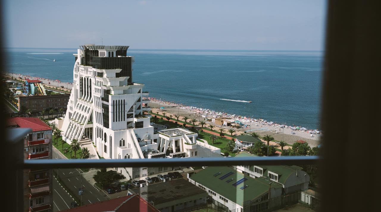 Appartamento Batumi Esterno foto